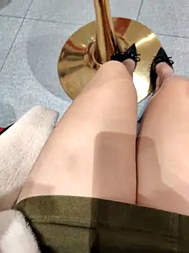 Snapshot of Mina-02 chatting on 02.09.26 Mina-02 online show from 02.09.26