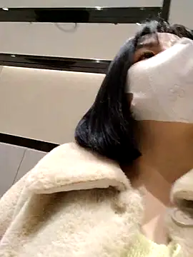 Snapshot of Mina-02 chatting on 02.26.26 Mina-02 online show from 02.26.26