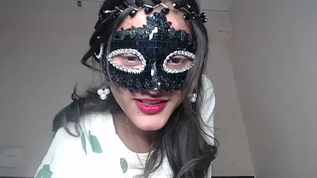 Snapshot of Hottie_hania chatting on 02.06.26 Hottie hania online show from 02.06.26