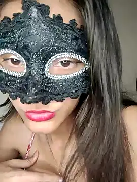 Snapshot of Hottie_hania chatting on 02.15.26 Hottie hania online show from 02.15.26