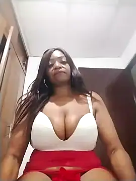 Snapshot of laseducida chatting on 11.02.25 laseducida online show from 11.02.25