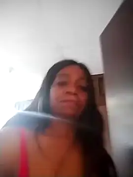 Snapshot of laseducida chatting on 11.14.25 laseducida online show from 11.14.25