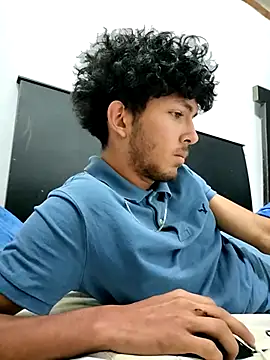 LyliaWood online show from 11.14.25