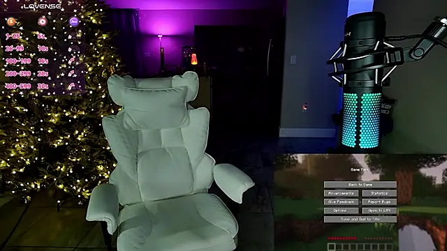 Snapshot of AngieFae_ chatting on 11.10.25 AngieFae online show from 11.10.25