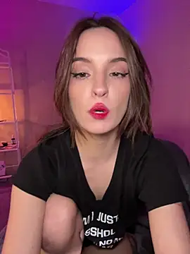 Snapshot of AngieFae_ chatting on 12.21.25 AngieFae online show from 12.21.25