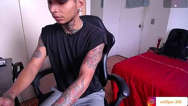 Snapshot of nathan_aress6666 chatting on 05.27.26 nathan aress6666 online show from 05.27.26