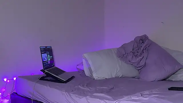 Dulce765b online show from 02.28.26