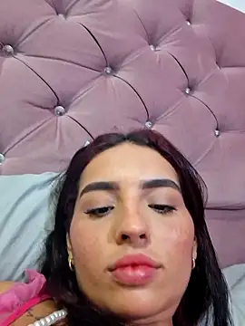 lunalust 64 online show from 10.22.25