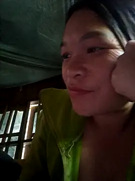 Snapshot of chipu06 chatting on 10.22.25 chipu06 online show from 10.22.25