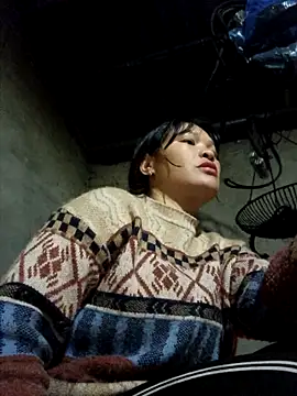 Snapshot of chipu06 chatting on 12.14.25 chipu06 online show from 12.14.25