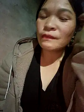 Snapshot of chipu06 chatting on 12.18.25 chipu06 online show from 12.18.25