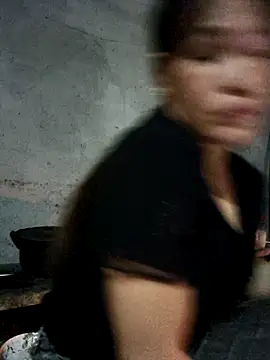 Snapshot of chipu06 chatting on 12.20.25 chipu06 online show from 12.20.25