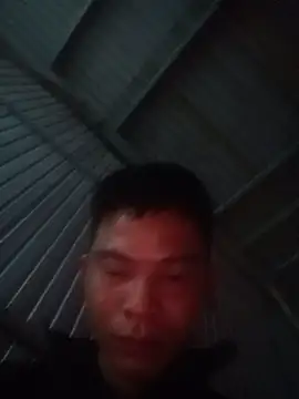 Snapshot of Thettriurf chatting on 10.25.25 Thettriurf online show from 10.25.25