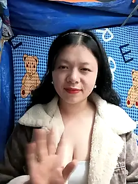 lisa-bae00 online show from 12.22.25