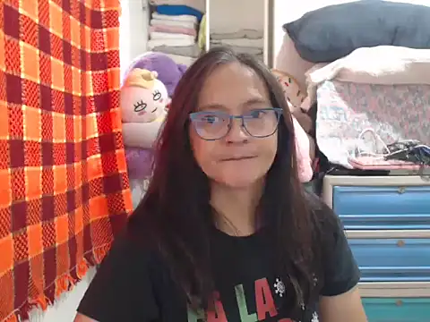 Kinkybela2025 online show from 11.23.25