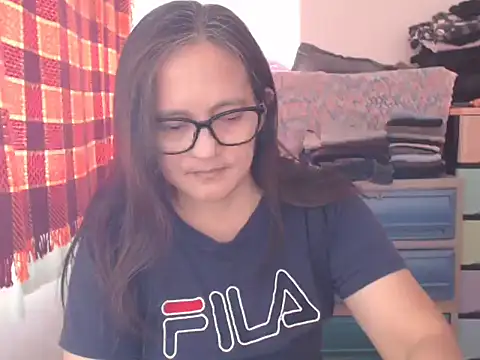 Kinkybela2025 online show from 03.12.26