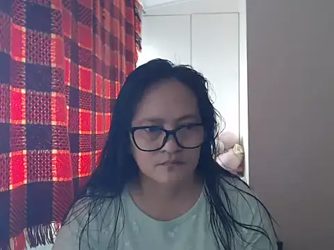 Kinkybela2025 online show from 04.15.26