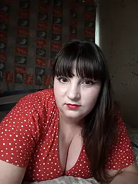 CrystalOwens online show from 10.21.25