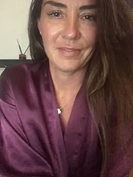 BestKeptSecret69 online show from 10.20.25
