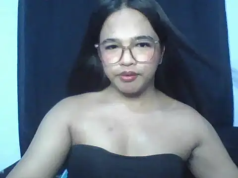 Snapshot of jelai_evans chatting on 06.22.26 jelai evans online show from 06.22.26