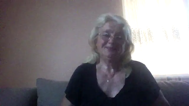 Snapshot of AmyLove353 chatting on 07.16.26 AmyLove353 online show from 07.16.26
