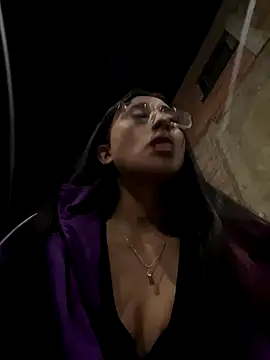 Violeet-Smith online show from 10.22.25