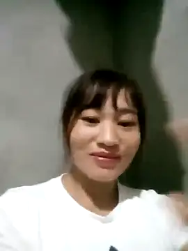 Snapshot of Paty_x chatting on 10.23.25 Paty x online show from 10.23.25