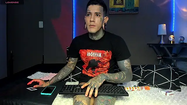 cleoo jhonny online show from 03.18.26