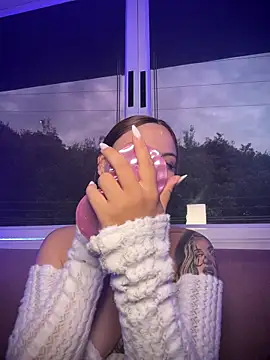 Beella1  online show from 12.02.25