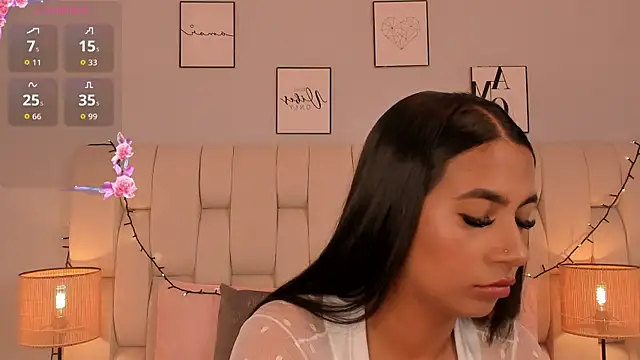 ameliebelle  online show from 11.21.25