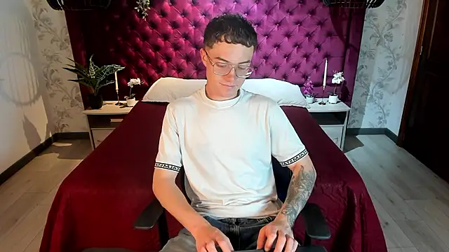 Lil James online show from 03.09.26