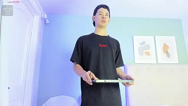 ApoloRicci online show from 01.31.26