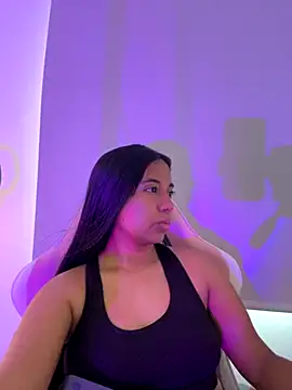 aly nicols online show from 10.31.25