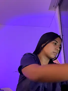 aly nicols online show from 11.07.25