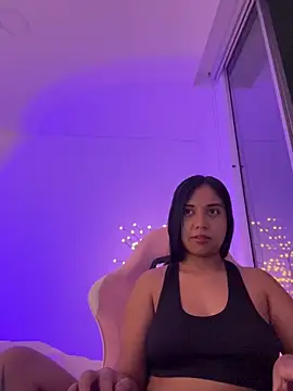 aly nicols online show from 11.25.25