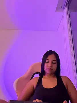 aly nicols online show from 01.10.26