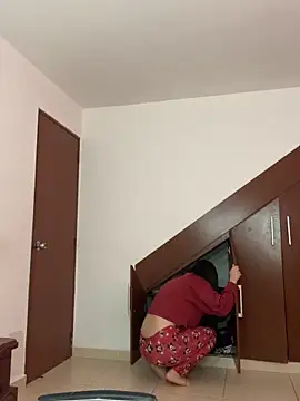 Selena Roa online show from 11.02.25