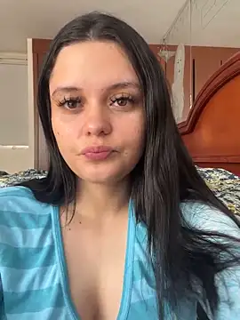 Snapshot of Selena_Roa chatting on 05.11.26 Selena Roa online show from 05.11.26