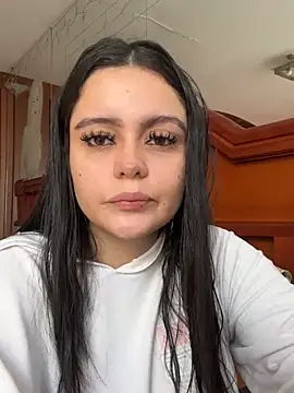 Snapshot of Selena_Roa chatting on 05.30.26 Selena Roa online show from 05.30.26