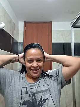 Snapshot of viviana-sexi chatting on 02.04.26 viviana-sexi online show from 02.04.26