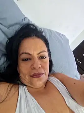 Snapshot of viviana-sexi chatting on 02.12.26 viviana-sexi online show from 02.12.26