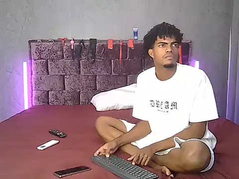 richardd2212 online show from 06.16.26