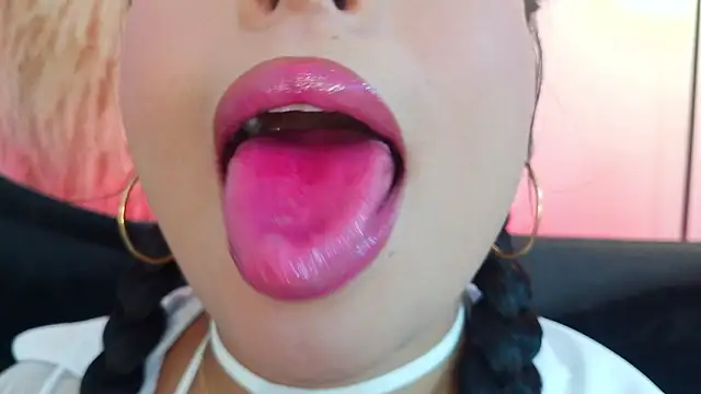 mia roux1 online show from 03.28.26