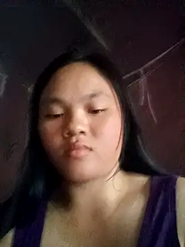 Snapshot of model-sexxy chatting on 10.22.25 model-sexxy online show from 10.22.25