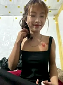 Snapshot of 2k7-sex chatting on 12.23.25 2k7-sex online show from 12.23.25