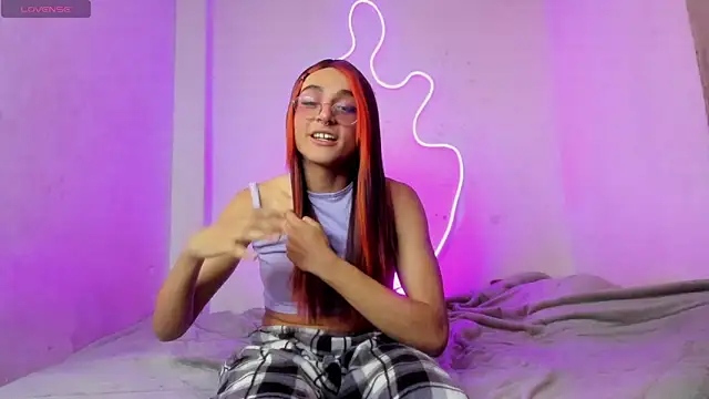 Mika  velvet online show from 11.01.25