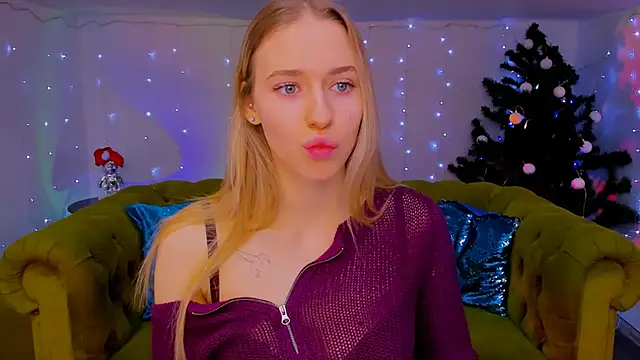 sassy cutie online show from 12.22.25