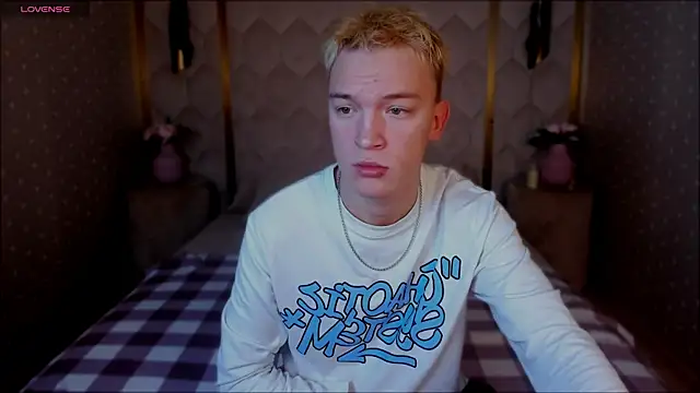 Derek Banville online show from 01.05.26