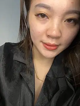 helo-kitty online show from 11.03.25