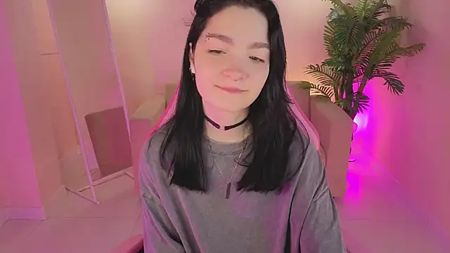 Linda Sweetiest online show from 12.04.25